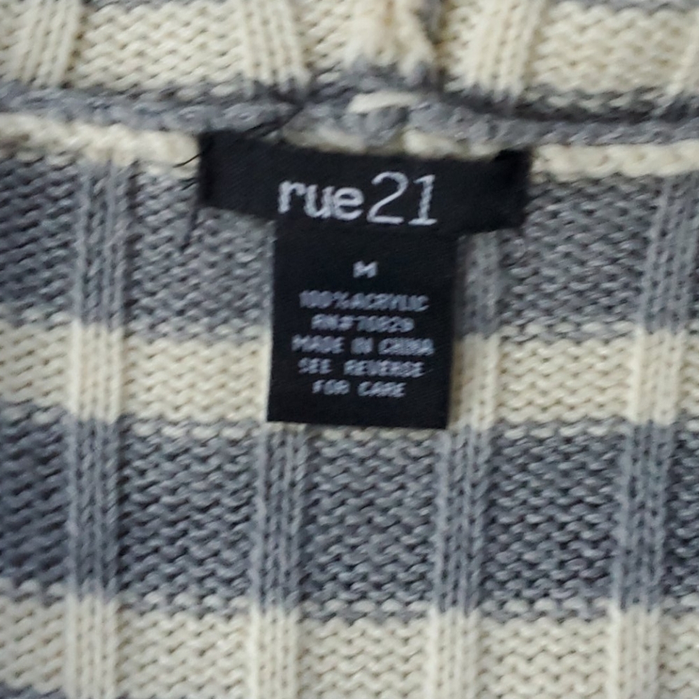 Sweater - Picture 2 of 2